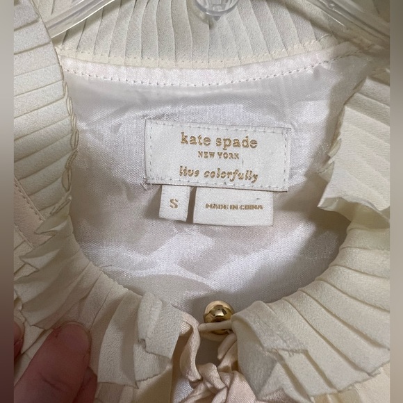 Cream Kate Spade Sleeveless Silk Blouse with Ruffle Collar GUC - Picture 3 of 11